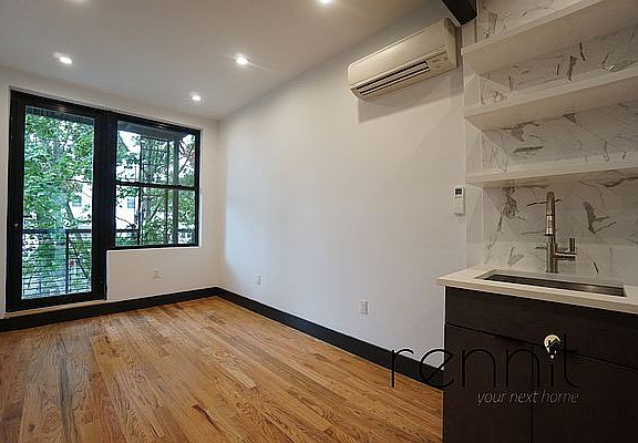 5th image of 1165 Greene Ave #5