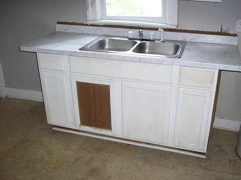 630 Woodford Ave #2 — Photo 6