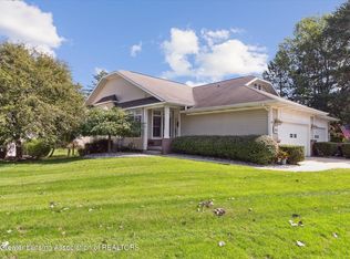 7112 Steeplechase Way #53, Lansing, MI 48917
