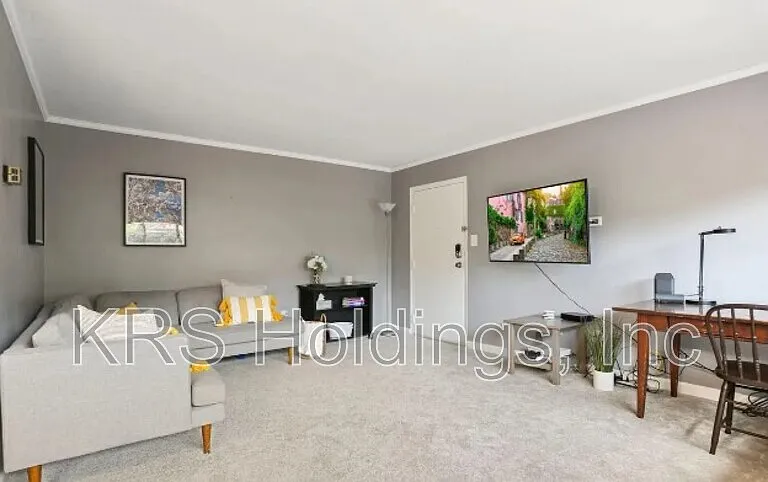 1521 S George Mason Dr #1 — Photo 3