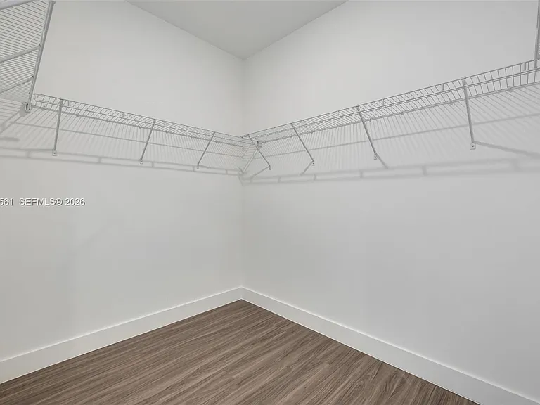 19749 NE 16th Pl — Photo 59