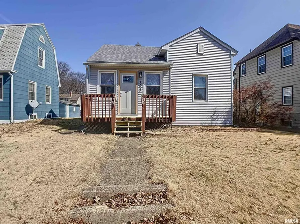 109 S Elmwood Ave, Davenport, IA 52802