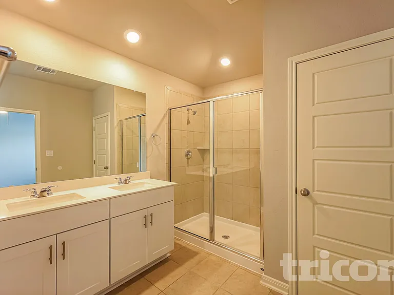 5806 Nyla Way — Photo 11
