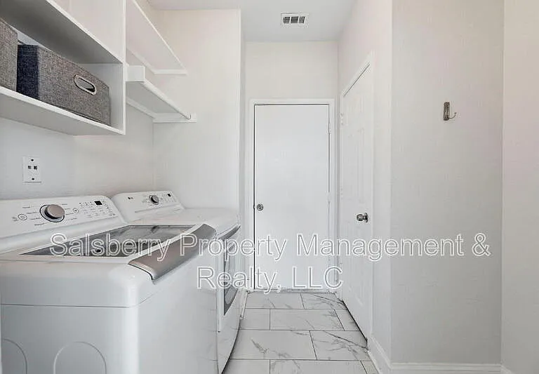 4943 Sunset Ridge Dr — Photo 32
