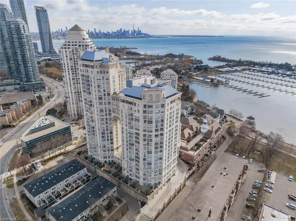 2287 Lake Shore Blvd W #301, Toronto, ON M8V 3Y1