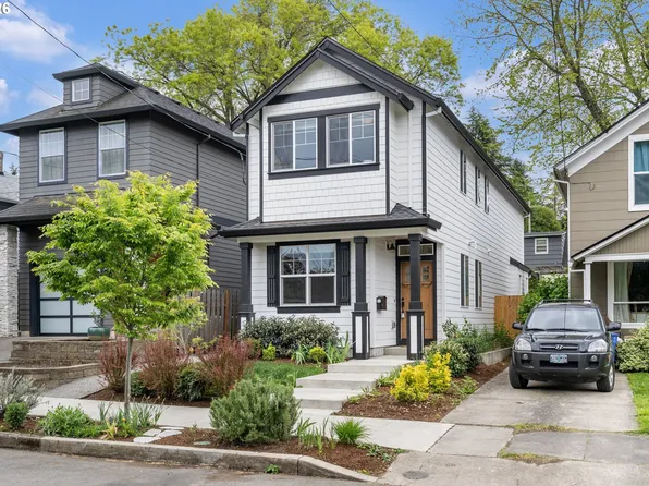 5546 SE Oak St, Portland, OR 97215