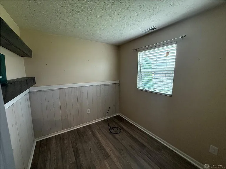 1199 Prem Pl — Photo 7