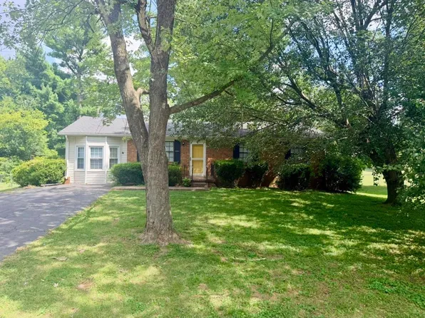 806 Shawnee Way, Bowling Green, KY 42104