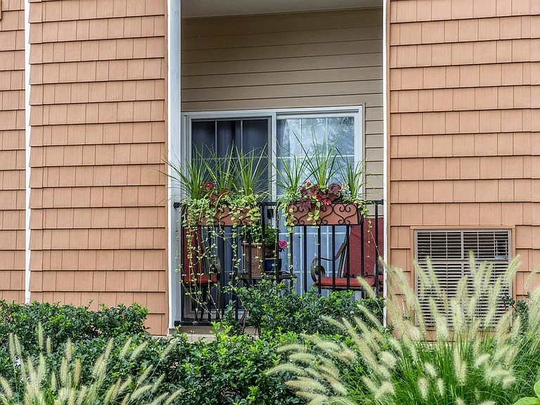 The Cove at Riverwinds Senior Apartments 55+ — Photo 15