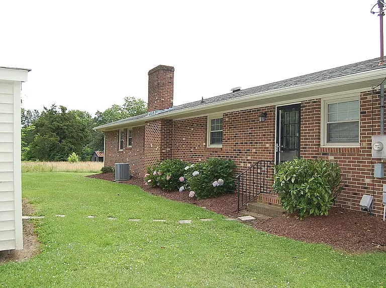 1418 Sherron Rd — Photo 6