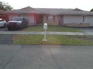 2150 SW 104th Pl, Miami, FL 33165