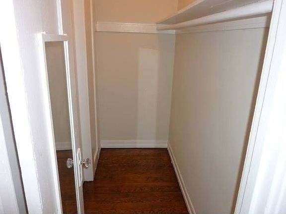 4th image of 300 Hyde St APT 11