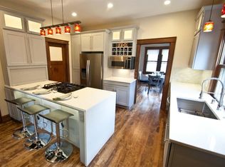 1625 E Saint Francis Ave, Saint Francis, WI 53235