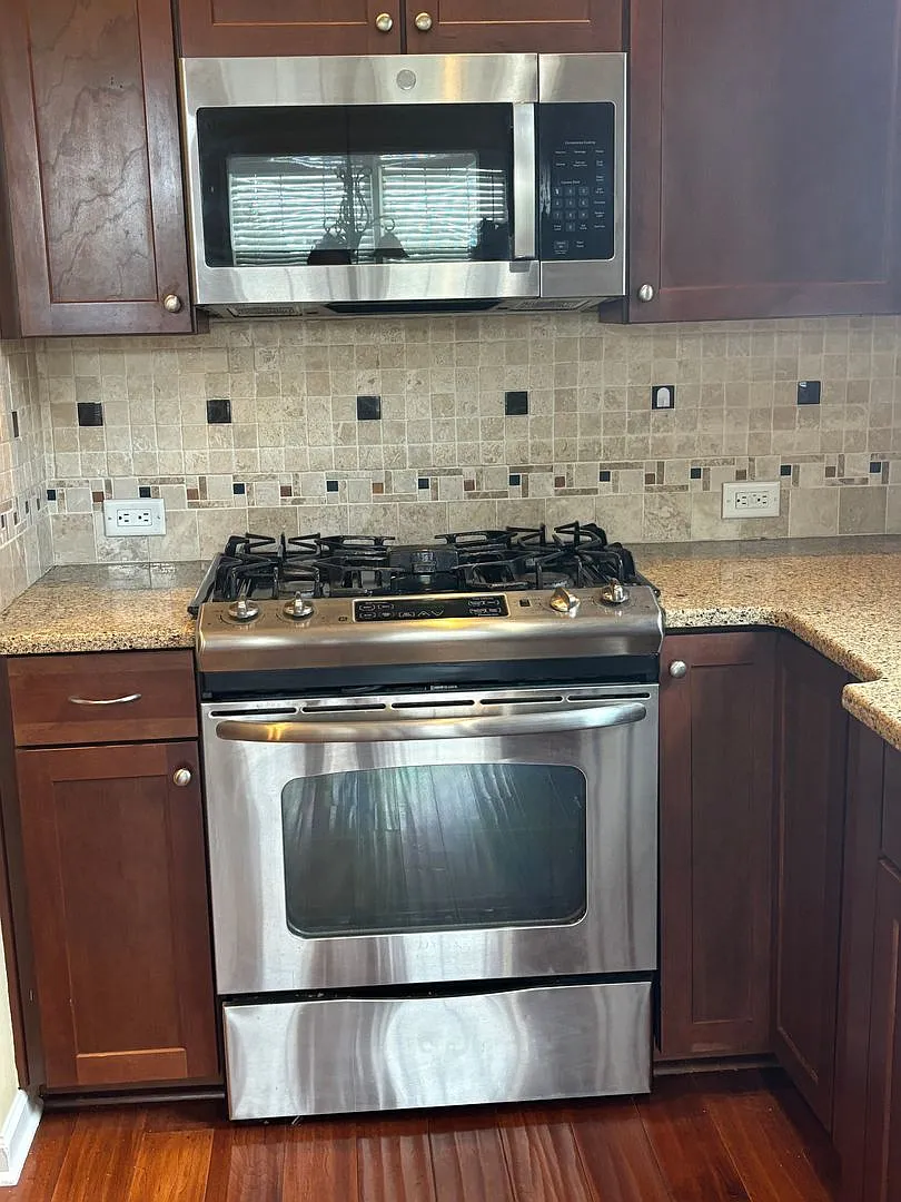 3003 Harrier St — Photo 3