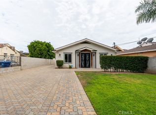 6938 Peach Ave, Van Nuys, CA 91406