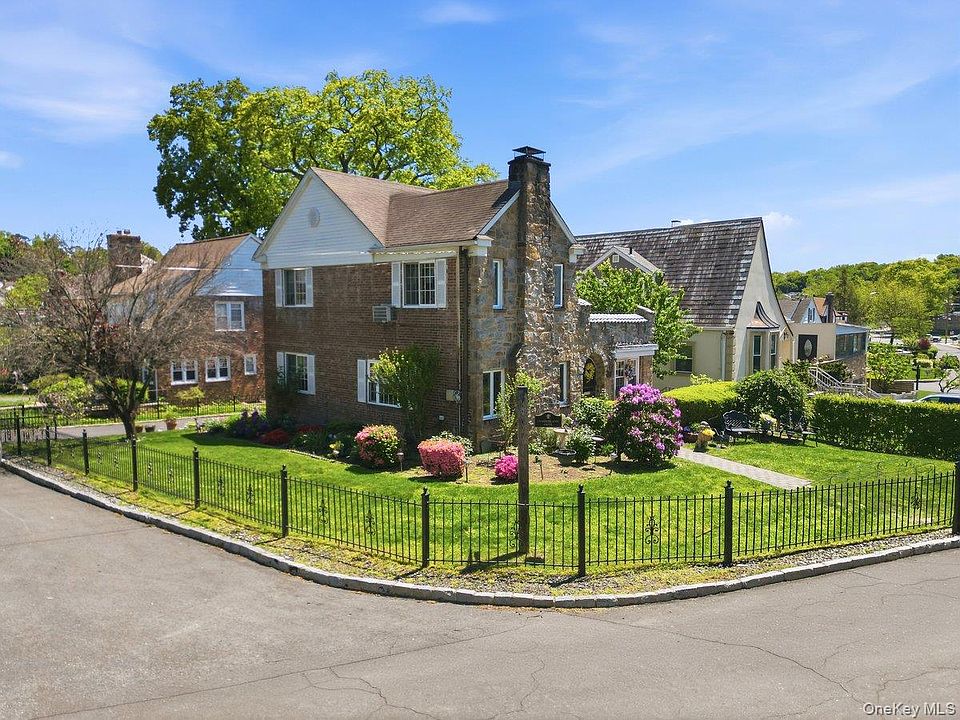 1st image of 51 Cumberland Drive