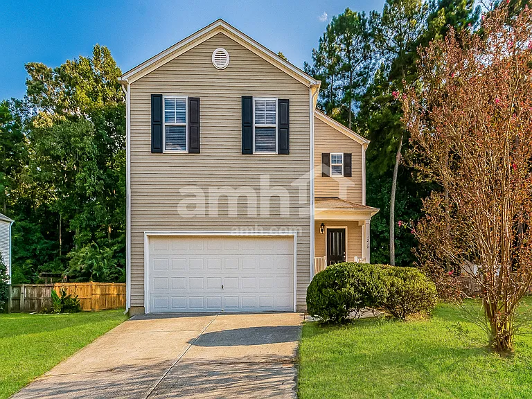 1212 Whitman Dr — Photo 1