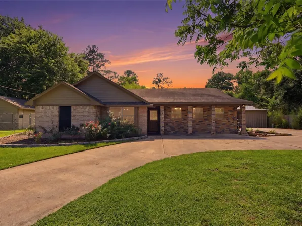 30211 Rickett Ln, Magnolia, TX 77355