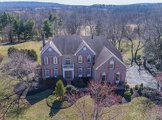 98 Updikes Mill Rd, Belle Mead, NJ 08502