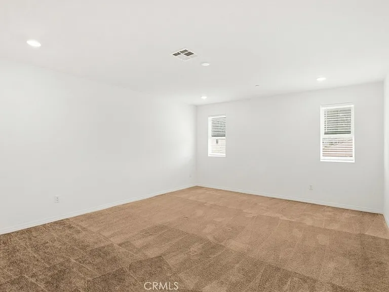 27215 Lost Palm St — Photo 38