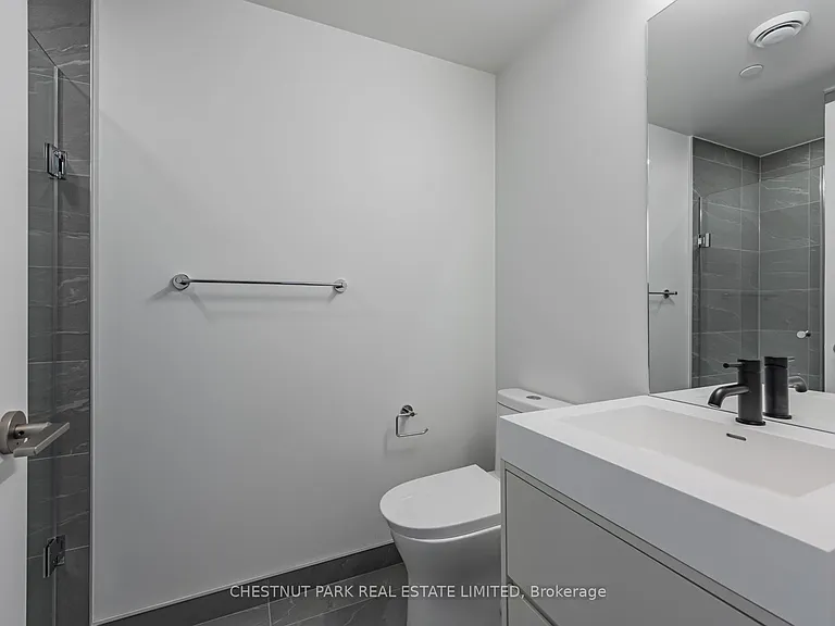 9 Tecumseth St #1102 — Photo 7