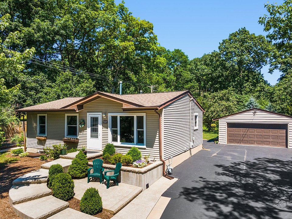1st image of 6N427 Oakwood Dr