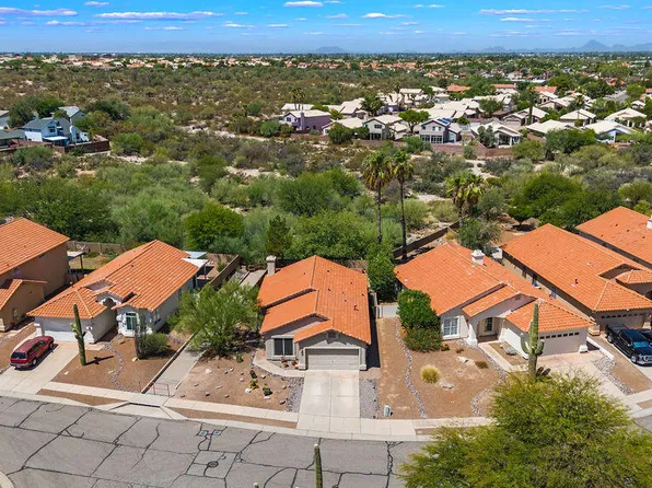 226 S Sonoran Heights Dr, Tucson, AZ 85748