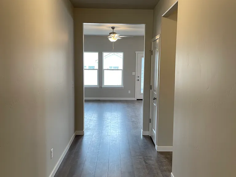 1014 Frank Henry Rd — Photo 2