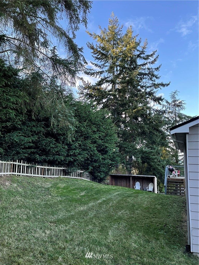 Oak Harbor, WA 98277