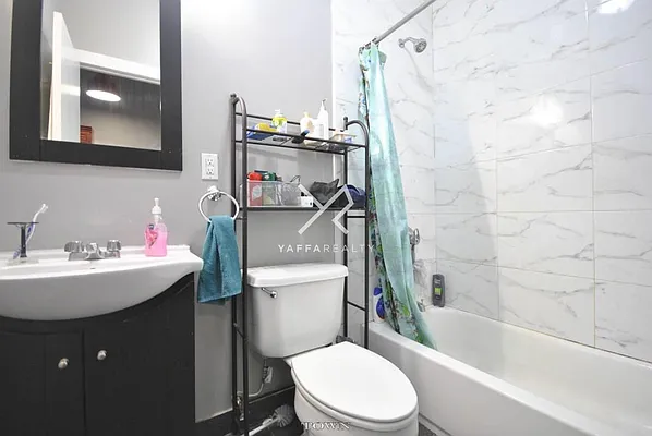 Rented by Yaffa Realty LLC | media 29