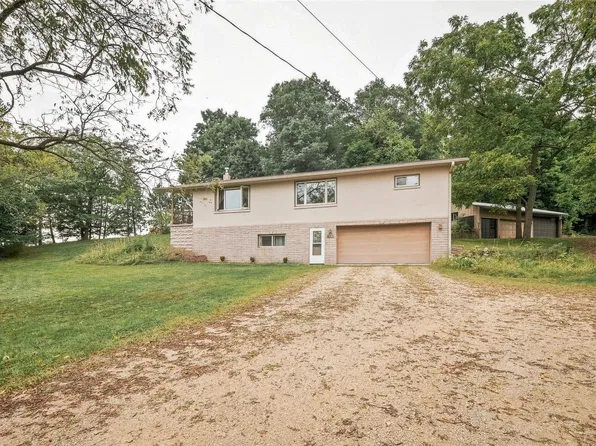 310 University Street, Elk Mound, WI 54739