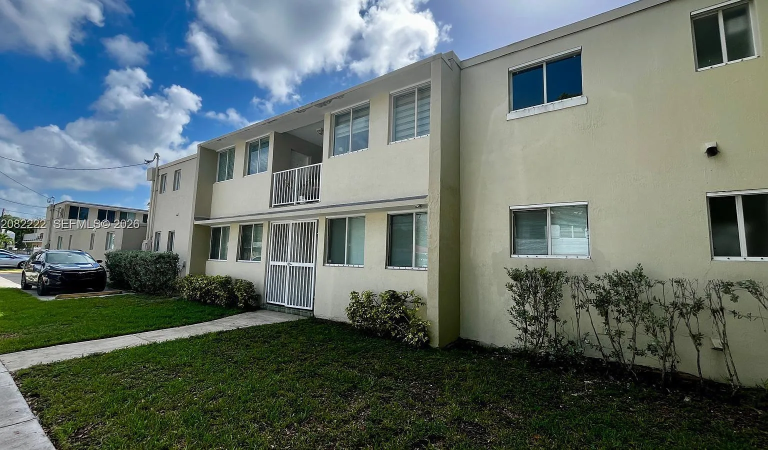 Havanah Roads Condo — Photo 1