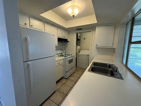 5th image of 4949 NW 48th Way