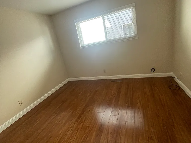 700 Harvard Ave #3 — Photo 13