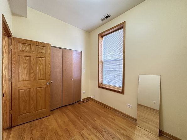 2136 W Chicago Ave #A02C