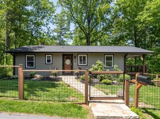 35 Leisure Mountain Rd, Asheville, NC 28804