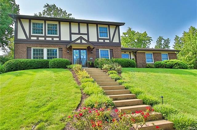 1st image of 440 Glan Tai Dr