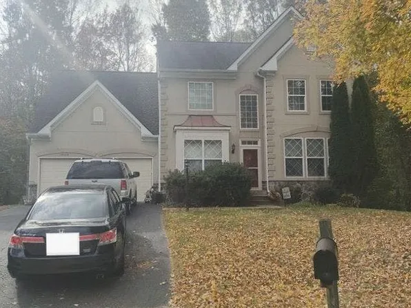 15000 Grassy Knoll Ct, Woodbridge, VA 22193