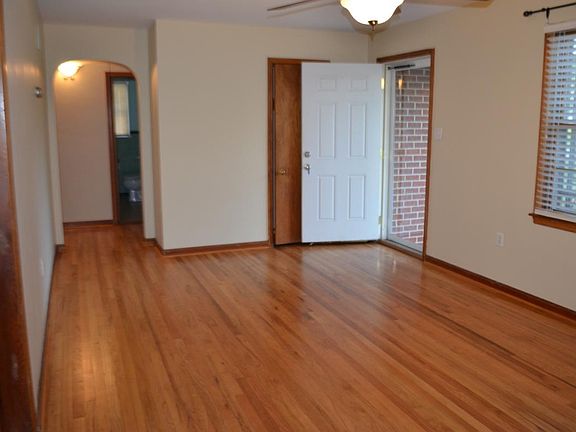 Spacious living room