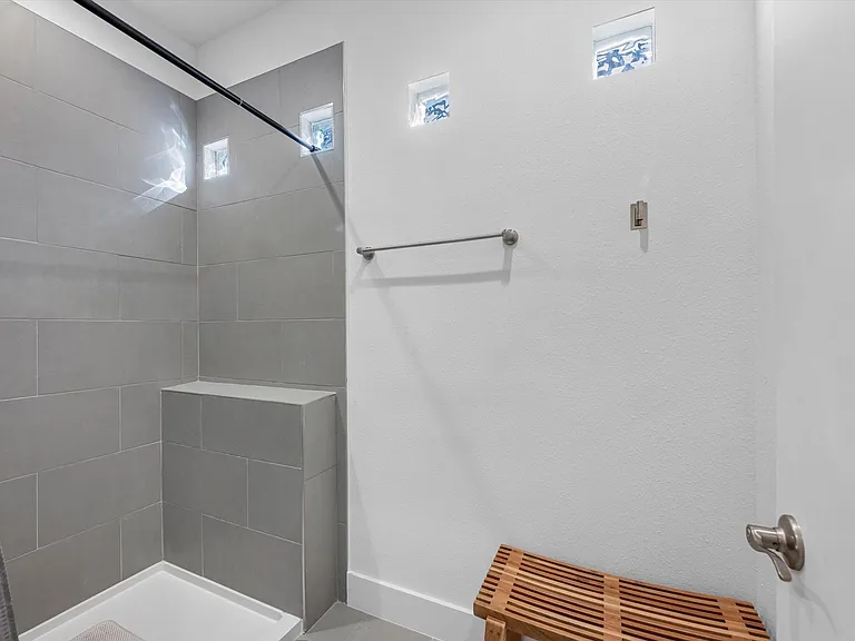 2222 Wavell St — Photo 21