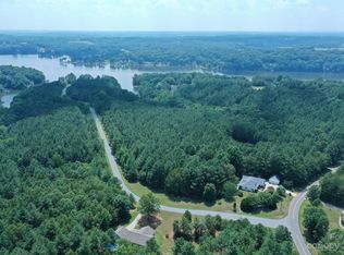 133 Oak Point Ln #31, Stony Pt, NC 28678