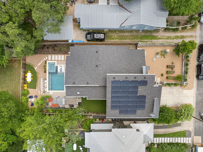 1102 W Monroe St — Photo 53