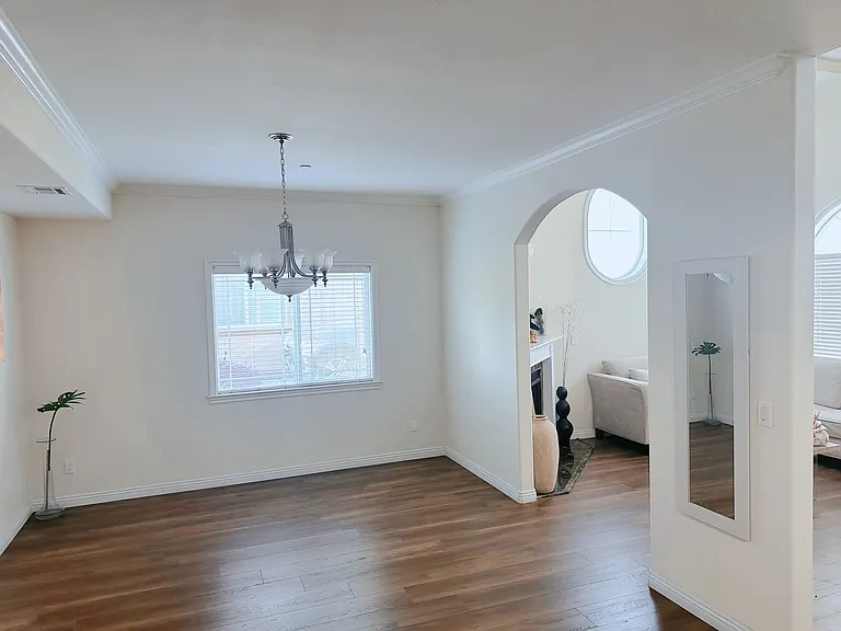 8833 E Fairview Ave — Photo 4