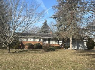 201 Myers Rd, Lapeer, MI 48446