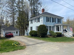 28 Forest St, Dexter, ME 04930