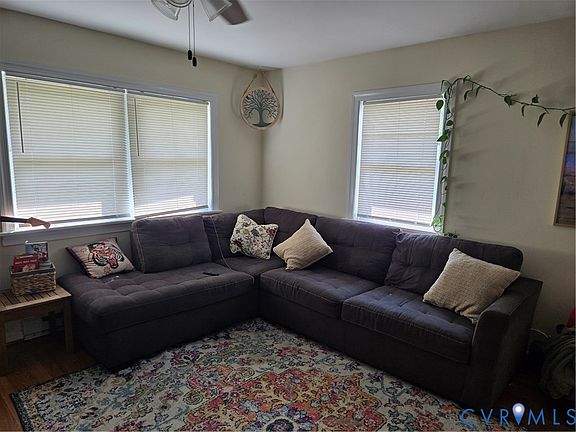 5th image of 9822 Brandywine Ave