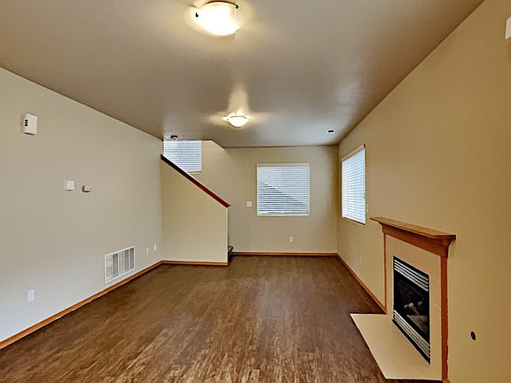 4th image of 18410 109th Street Ct E #1003
