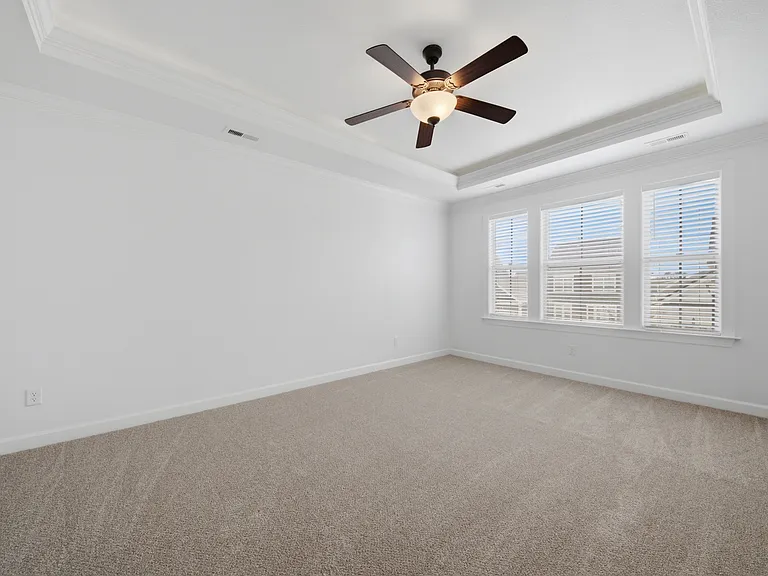 5049 Duxbury Rd — Photo 20