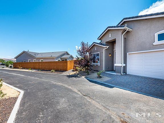 3rd image of 6877 Dorchester Dr