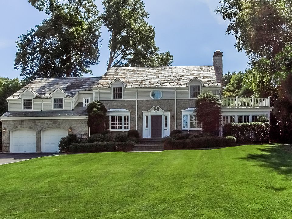 1st image of 7 Beechwood Ln